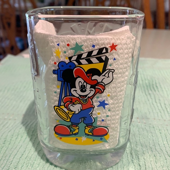 McDonald’s Walt Disney 2000 Collector's Glass - Picture 9 of 9
